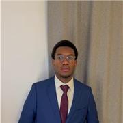 Je donne des cours particuliers pour les élèves de l’école primaires et aussi du collège